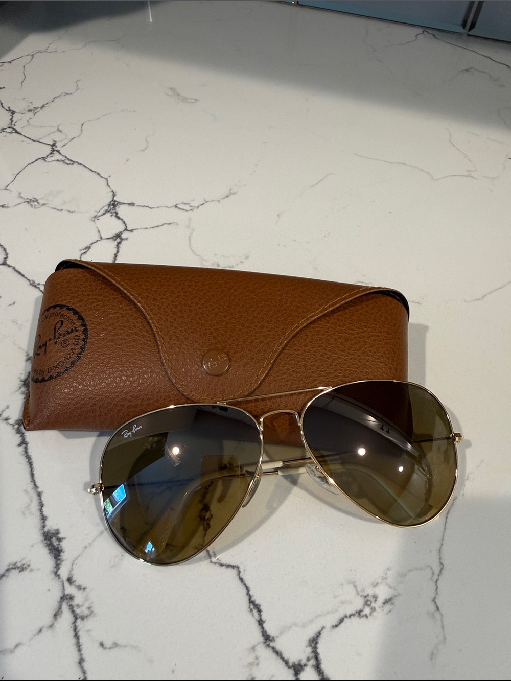 Ray-Ban Gold Aviator Sunglasses with Brown Gradient Lenses